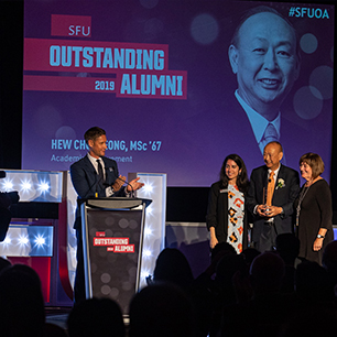 SFU Outstanding Alumni Award – Emeritus Professor Hew Choy Leong