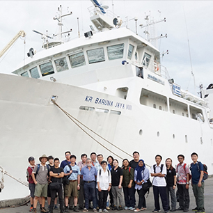 Indonesia, Singapore lead deep-sea expedition to West Java