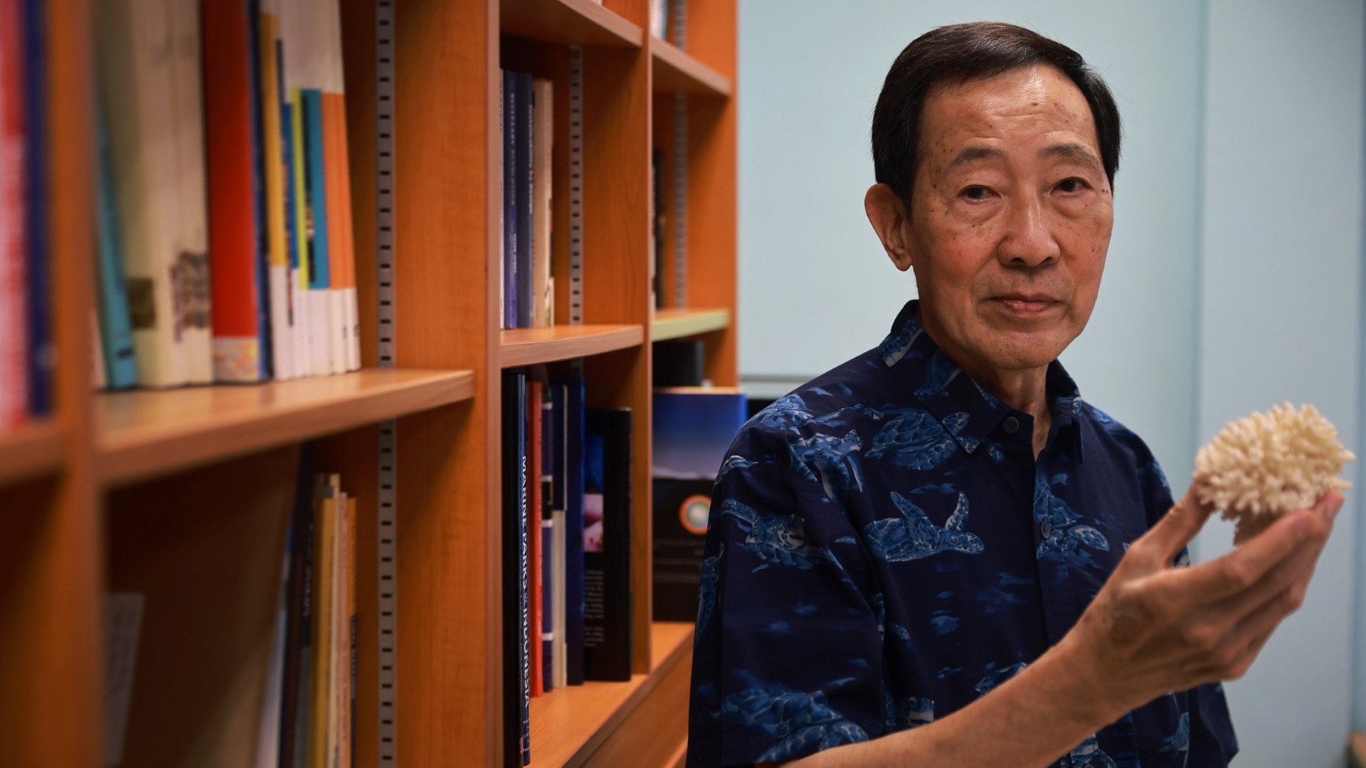 Emeritus Professor Chou Loke Ming receives ASEAN award for biodiversity